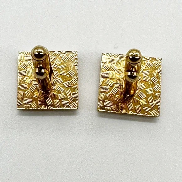 Vintage Gold Tone Engraved Crown Square Cufflinks - Picture 4 of 6